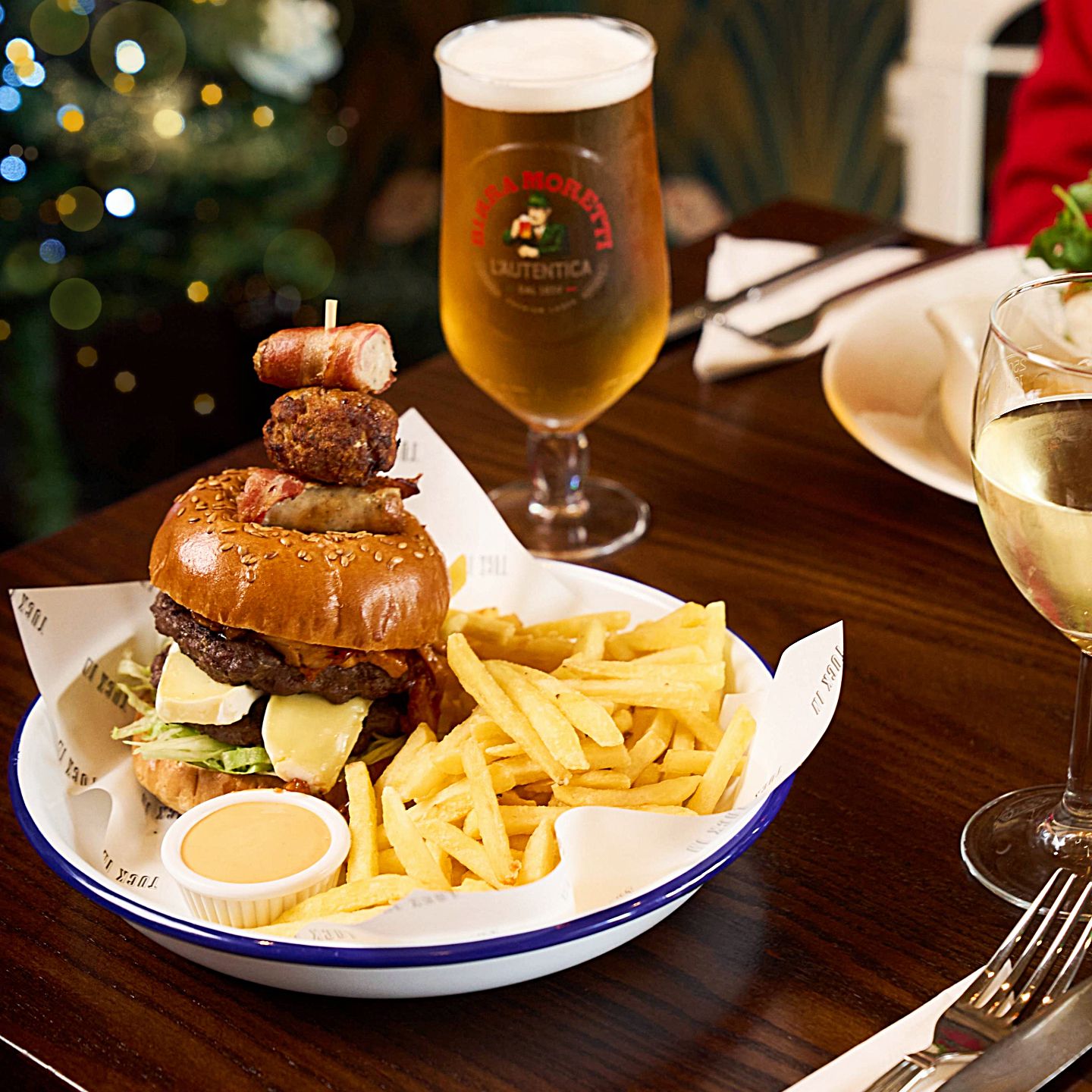 Festive Lunch & Dinner at The Woodcocks Lincoln in Saxilby Road